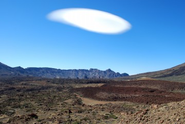 Ufowolke über Mondlandschaft: Unterwegs im Teide Nationalpark
