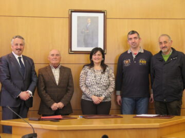 fotofamiliafirmacontrato2015