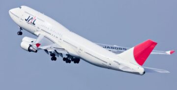 la-aerolinea-jal-cancela-sus-vuelos-a-paris-680x348