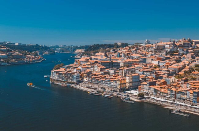 Oporto y la belleza cruda del Atlántico urbano