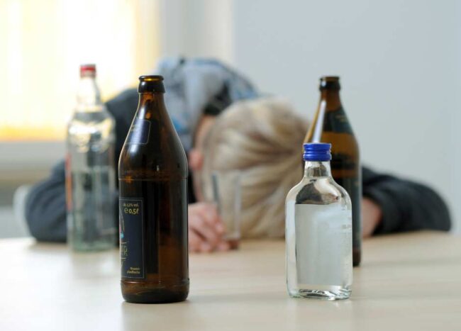 adolescentes y padres consumo de alchohol
