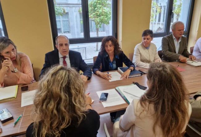 Asturias refuerza la red pública de escuelas 