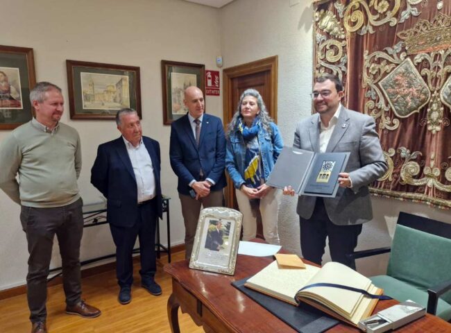 Asturias destaca sus vínculos históricos con León
