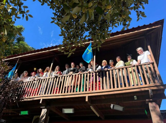 Llamedo destaca en Montevideo la labor del Centro Asturiano